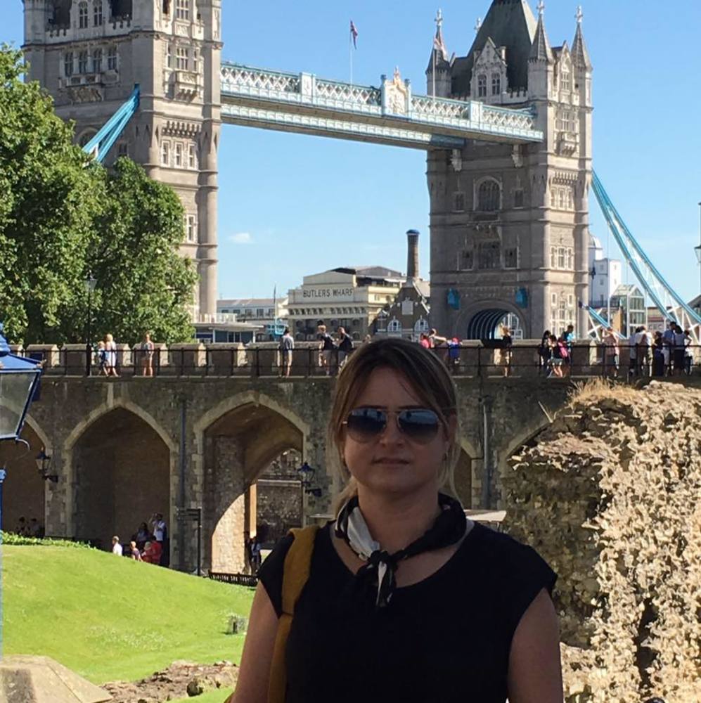 Meet your Posher, Mercedes